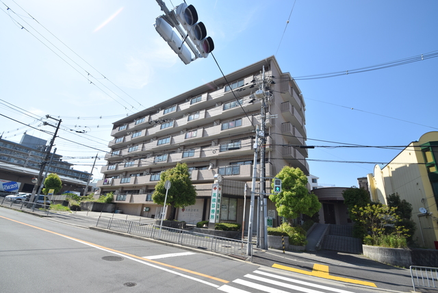 メドウラークの外観写真
