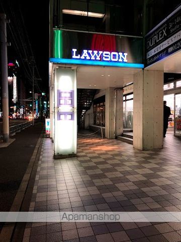 コンビニ　ローソン 六本木三丁目店（コンビニ）まで396m