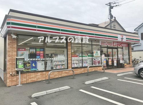 コンビニ　セブンイレブン 横浜星川駅南店（コンビニ）まで111m