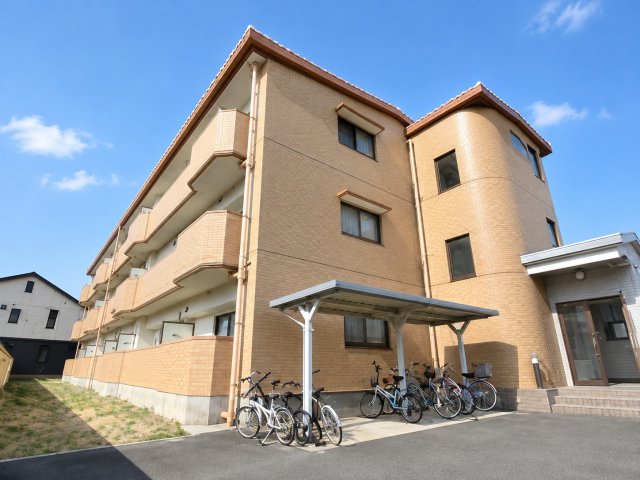 建物外観　外観は落ち着いています
