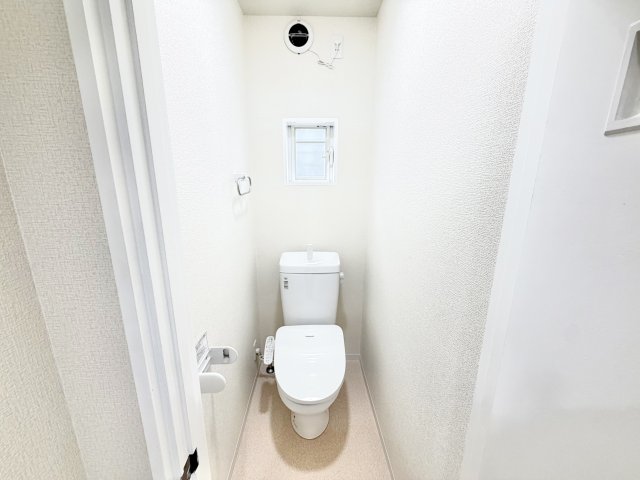 トイレ　シンプルで使いやすいトイレです