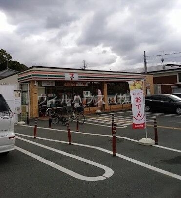 コンビニ　セブンイレブン和泉尾井町2丁目店（コンビニ）まで42m