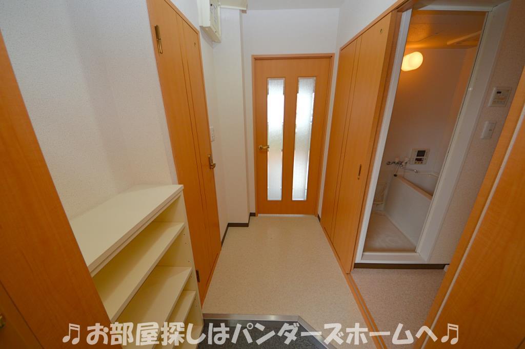 マンション花の玄関写真