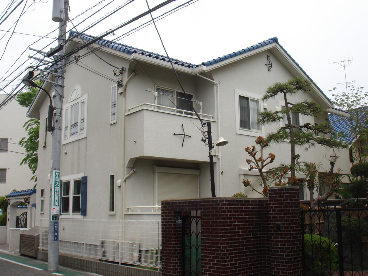 鎌倉市小町のアパートの建物外観