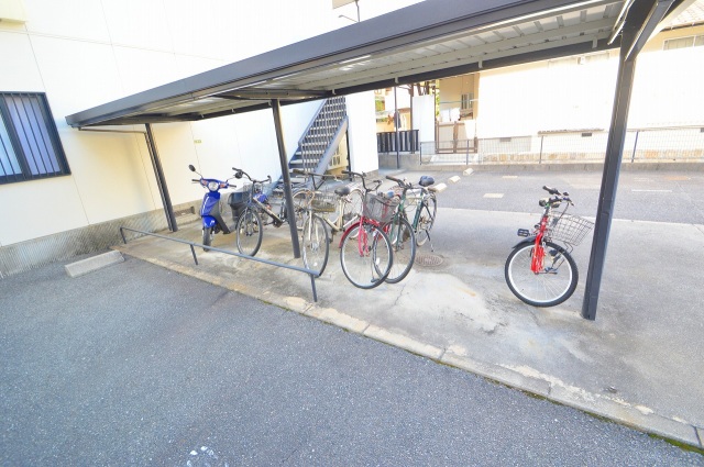 コンビニ　セブンイレブン広島矢野西店（コンビニ）まで319m