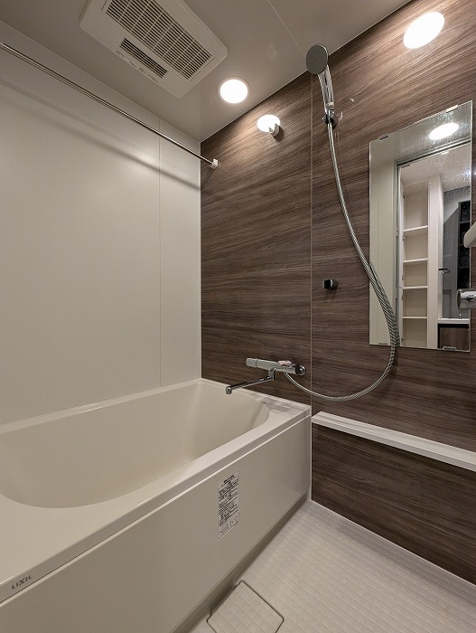 バス・シャワールーム