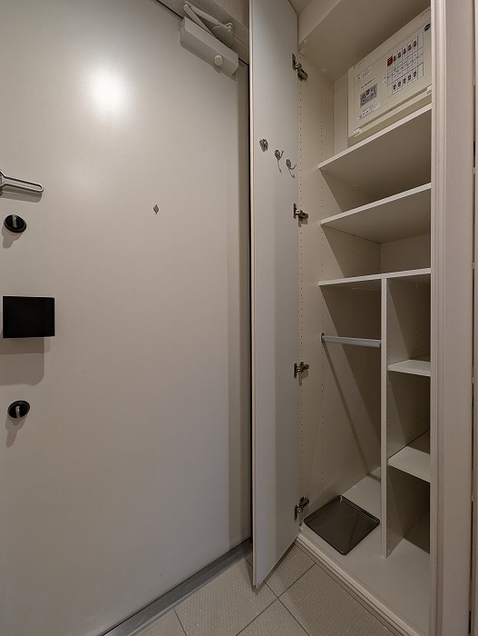 玄関　シューズボックス