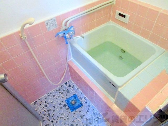 バス・シャワールーム　バス