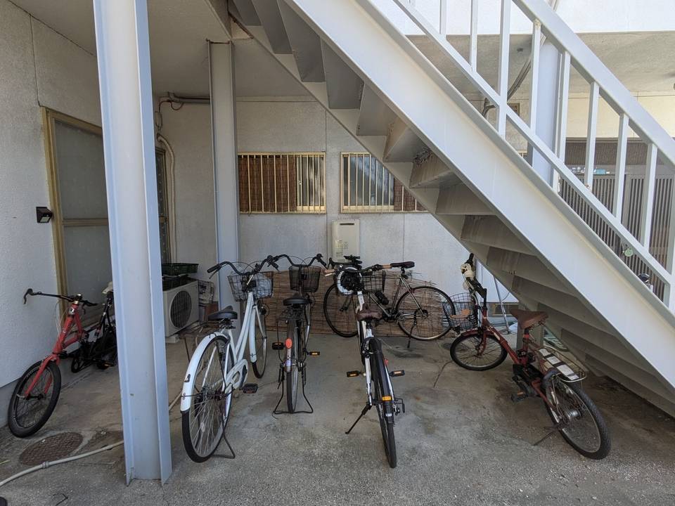 駐車場　駐輪場