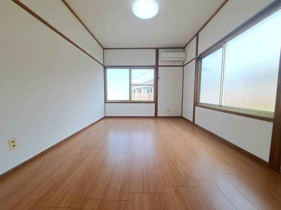 居室・リビング　リビング