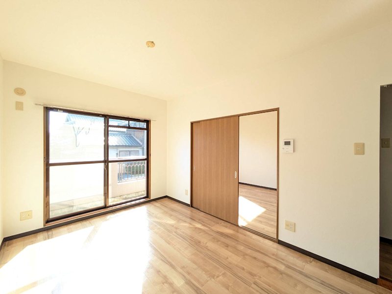 居室・リビング　ダイニングキッチンです♪