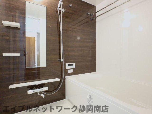 バス・シャワールーム　日々の疲れを癒すお風呂付です