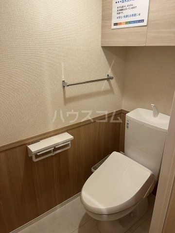 【中巨摩郡昭和町清水新居のアパートのトイレ】