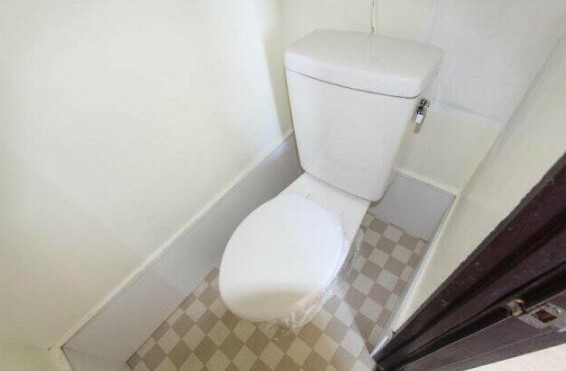 トイレ　※写真は別部屋です