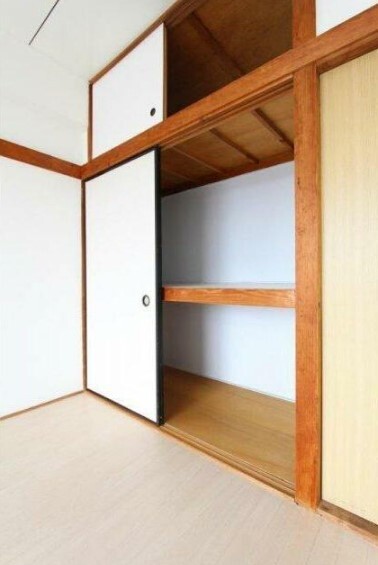 収納　※写真は別部屋です