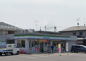 コンビニ　ファミリーマート　柏富里店（コンビニ）まで476m