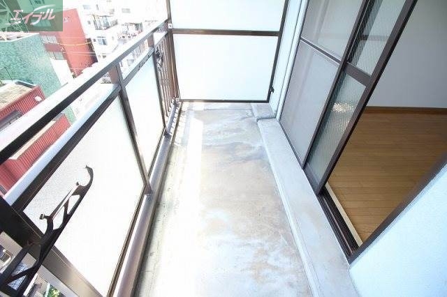 バルコニー　バルコニー