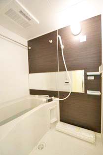 バス・シャワールーム　★浴室乾燥機・追焚機能付きバスルーム★