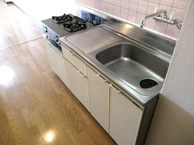 キッチン　ガスコンロは残置物（設備外）