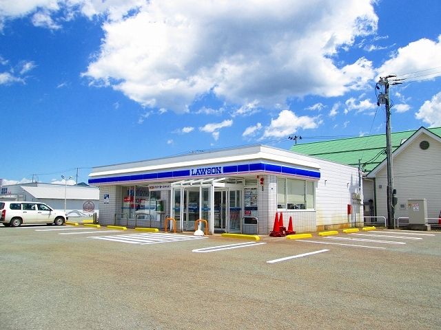 【村山市駅西のアパートのコンビニ】