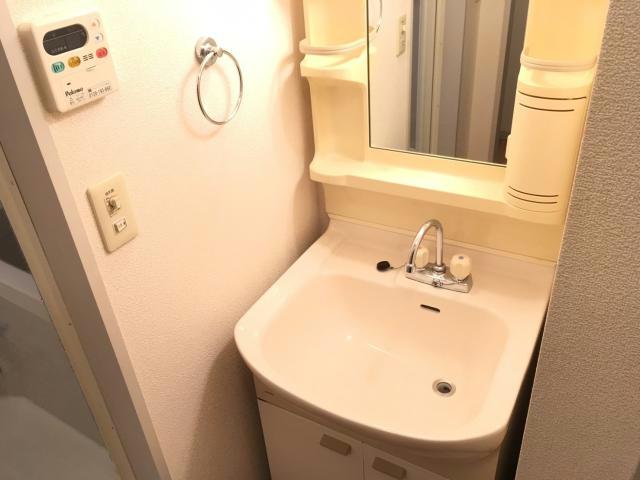 洗面設備　独立洗面台