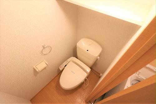 トイレ　温水洗浄便座を完備しており快適な毎日を！