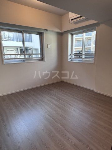 【プレディアコート鷺沼の建物外観】