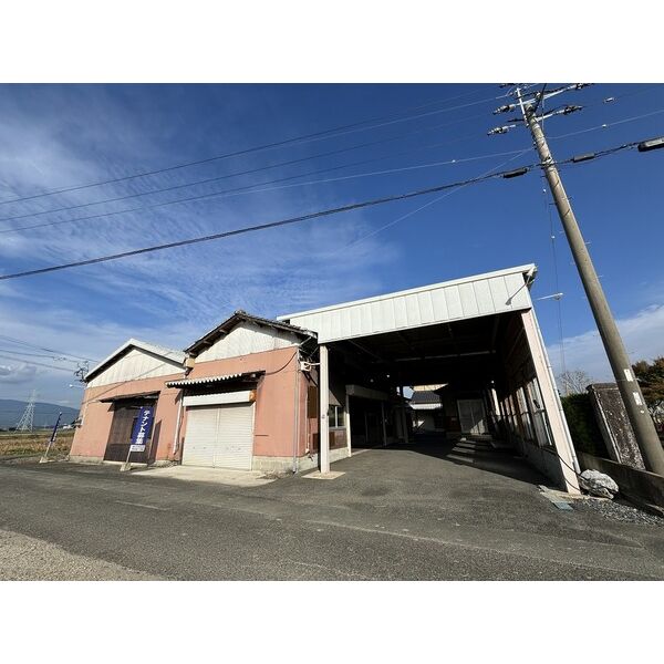 上峰町事務所倉庫付住居の建物外観