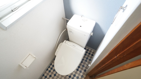トイレ　シャワー付きトイレ