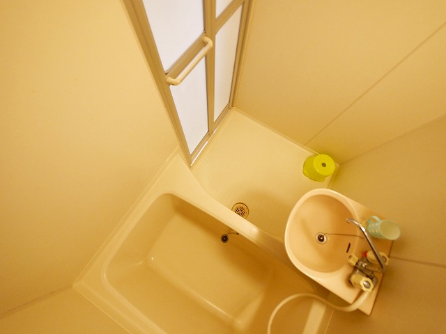 バス・シャワールーム　ゆったり過ごせるお風呂です