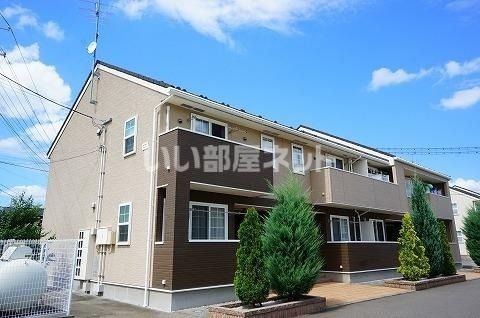 西白河郡矢吹町一本木のアパートの建物外観