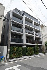 文京区千石のマンションの建物外観