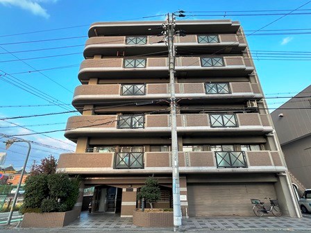 尼崎市大物町のマンションの建物外観