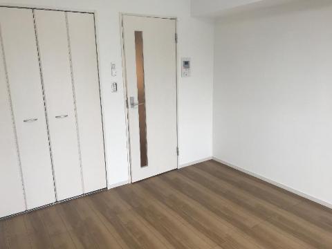 居室・リビング　室内