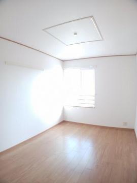 居室・リビング　室内