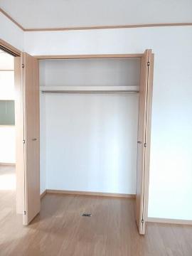 収納　クローゼット