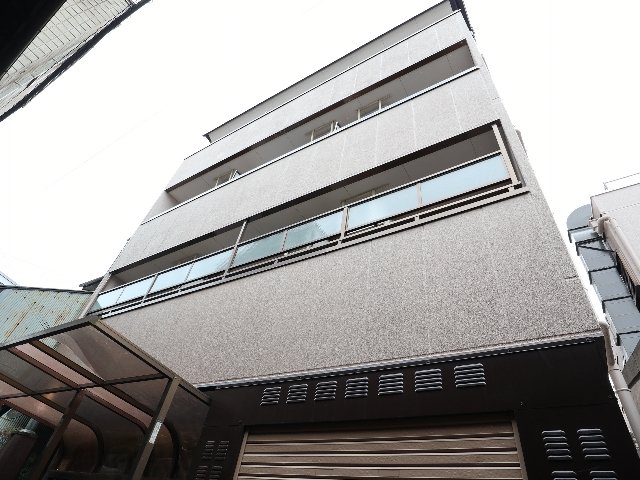 建物外観　☆彡学生様から社会人様へぜひおすすめ★ワイドキッチン★
