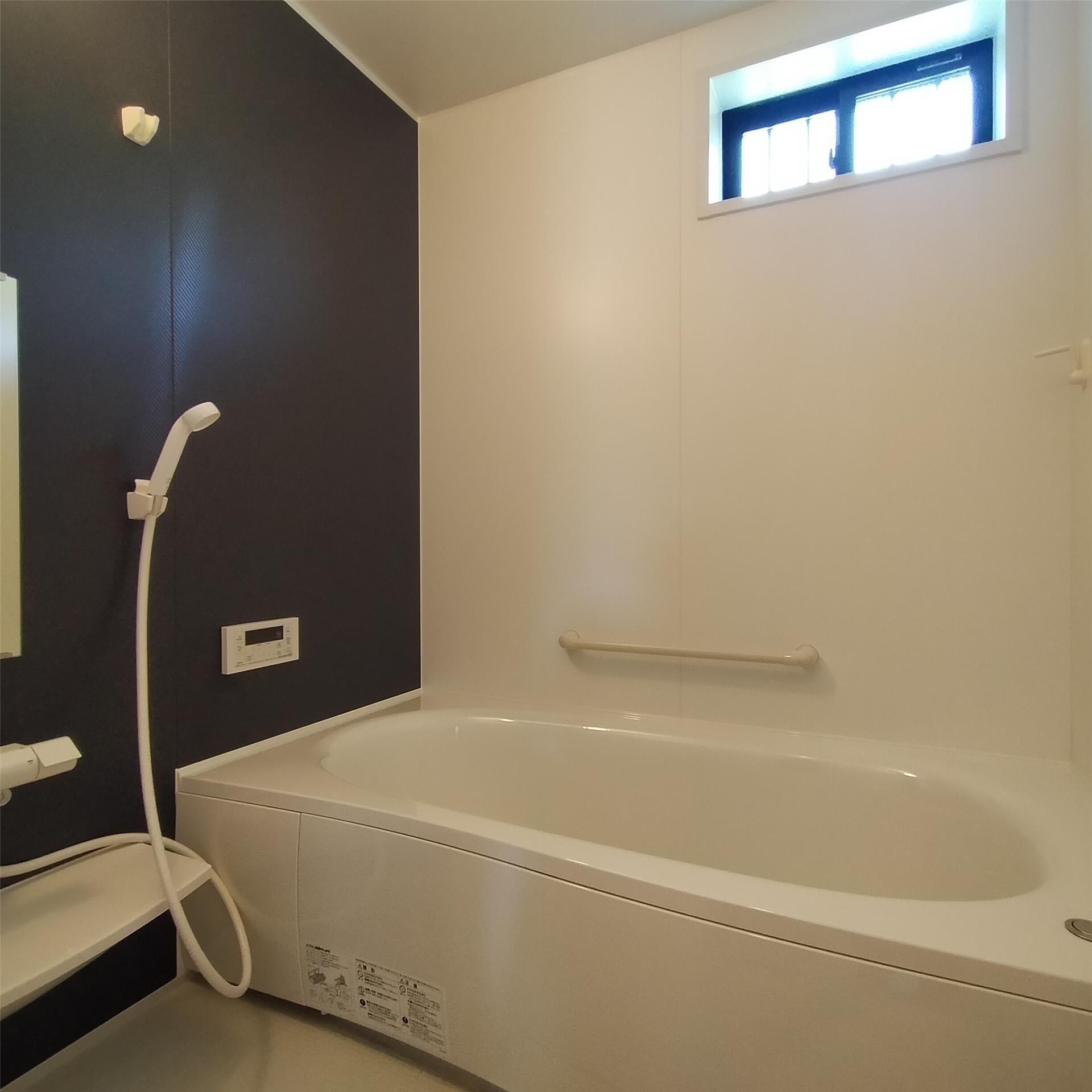 バス・シャワールーム　追焚機能付き！