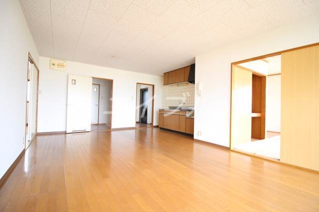 居室・リビング　リビング