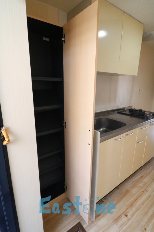 玄関　嬉しいシューズボックスも完備