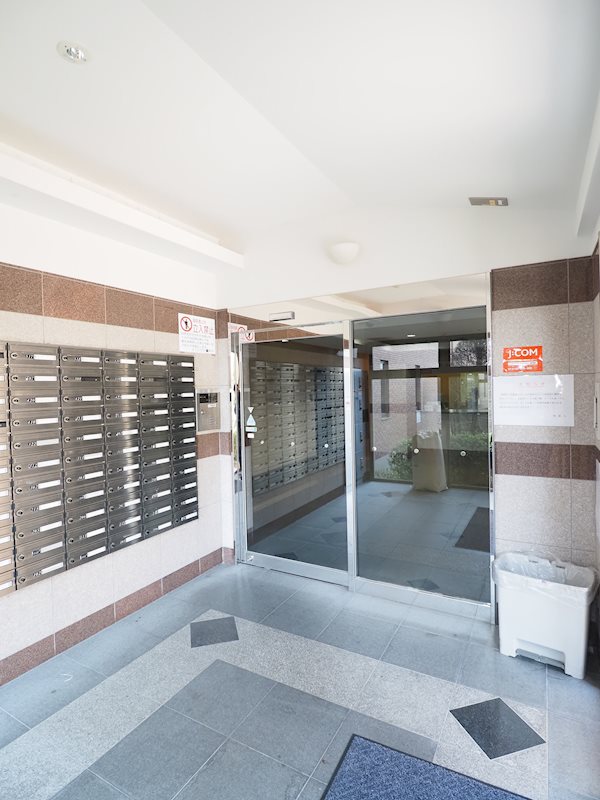 セキュリティ　オートロック・防犯カメラ付き