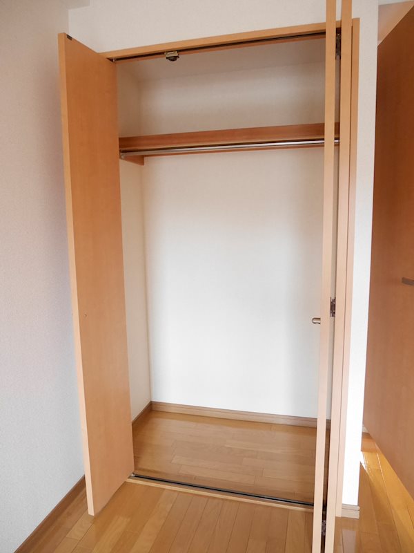 収納　居室クローゼット