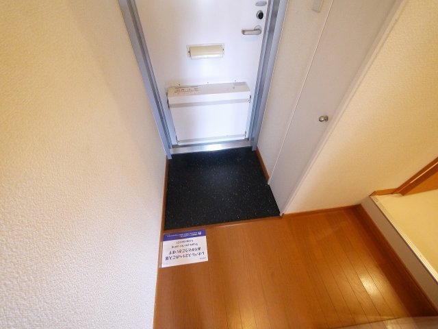 玄関　落ち着いた玄関です