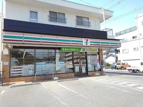 コンビニ　セブンイレブン 尾道向島店（コンビニ）まで1548m