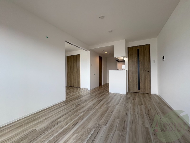 居室・リビング　広くてきれいなリビングです！快適に過ごせそうですね。