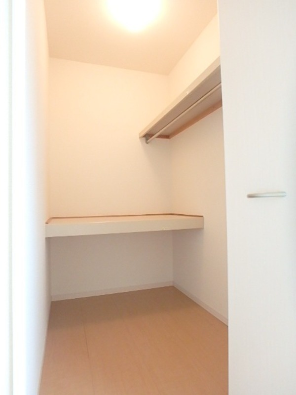 収納　図面と現状に相違がある場合には現状を優先