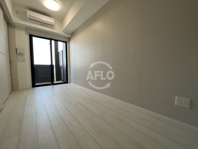 居室・リビング　PHOERME TENNOJI East　リビング