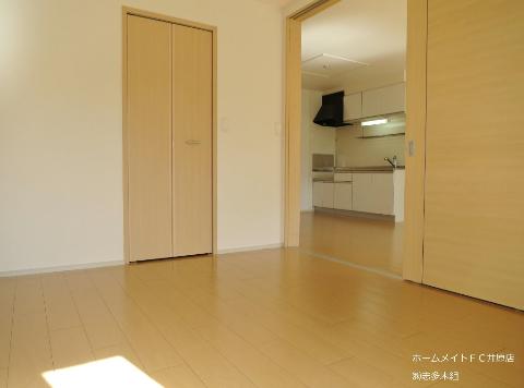 居室・リビング　6帖