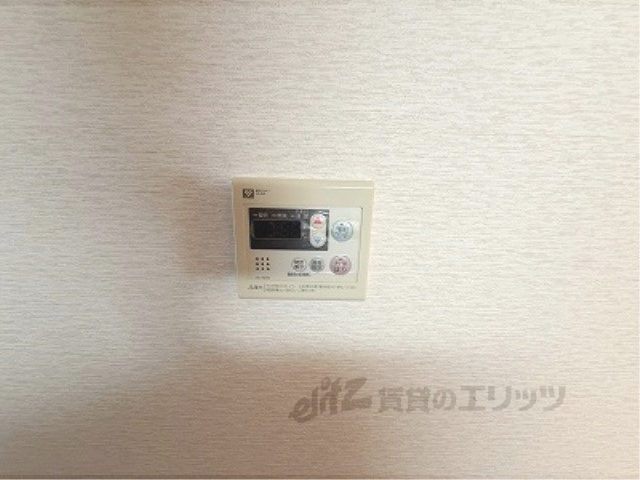 その他設備　給湯器リモコン