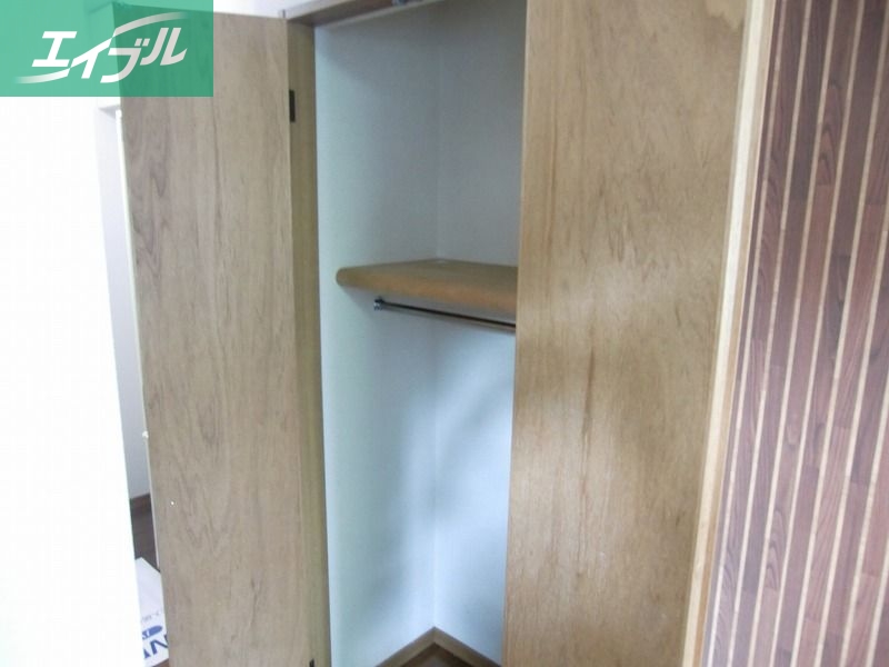 収納　同物件別部屋の写真です